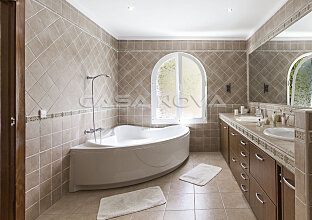 Ref. 2511489 | Mediterrane Villa mit Pool in bester Südlage