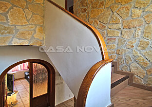 Ref. 2401694 | Treppenaufgang der Villa