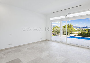 Ref. 2302144 | Moderne Villa mit Pool und Meerblick