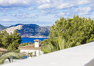 Ref. 2302144 | Moderne Villa mit Pool und Meerblick