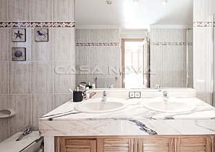 Ref. 2502190 | Geschmackvolles Badezimmer mit mediterranen Akzenten