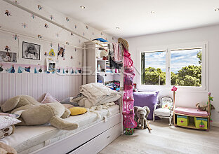 Ref. 2402521 | Amplia habitación infantil con mucho espacio para jugar