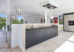 Ref. 2502535 | Modernized Mallorca villa with panoramic sea and bay views