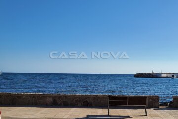 Terreno edificable en 1a línea de mar en Cala Gamba