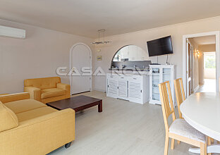 Ref. 1302862 | Large living / dining area with adjoining kitchen