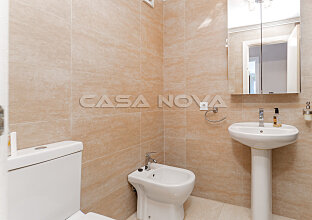 Ref. 1302862 | Charming bathroom with shower