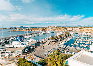 Ref. 2401801 | Panorama Blick über den Yachthafen Port Adriano