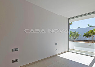 Ref. 2402680 | Otro dormitorio doble con una gran ventana corredera