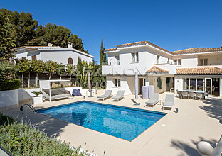 Ref. 2402981 | Moderne Mallorca Villa mit Pool fußläufig zum Sandstrand