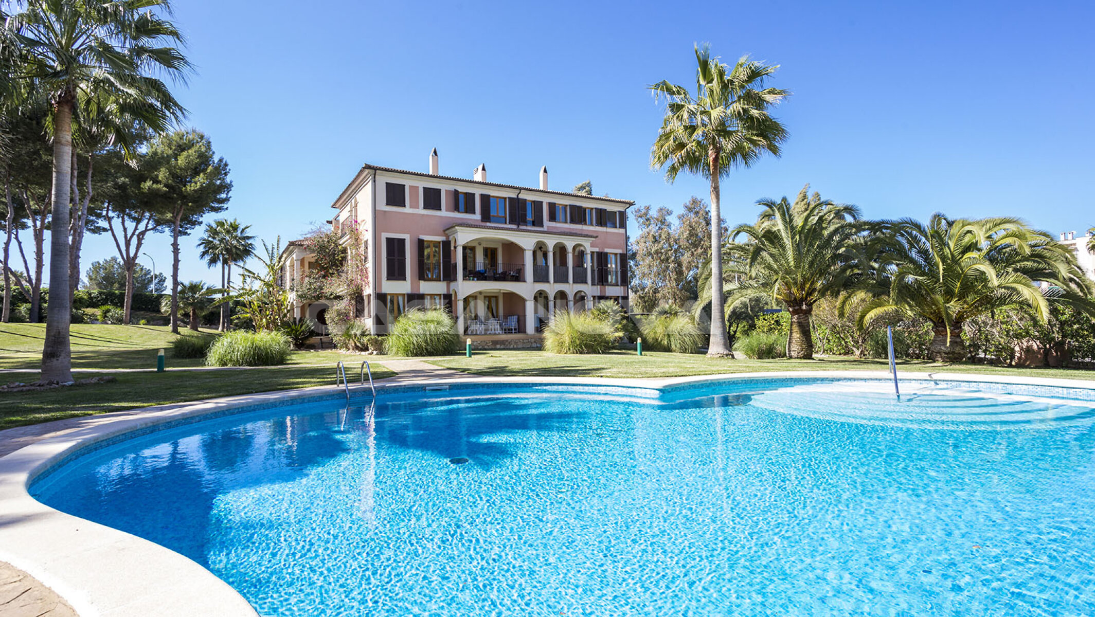 VERKAUFT DURCH CASA NOVA PROPERTIES