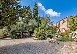 Ref. 2503110 | Villa im Fincastil mit viel Charakter und malerischem Landschaftsblick