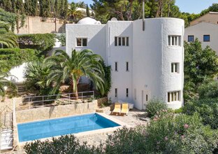 Ref.-Nr.: 2703114 - Großzügige Villa mit Dachterrasse und Teilmeerblick