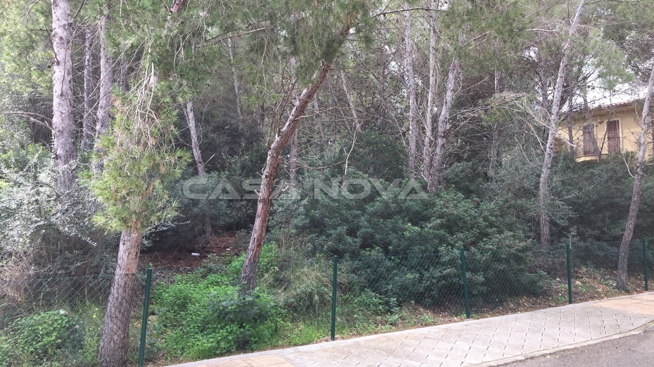 Parcela totalmente desarrollada cerca de la playa 