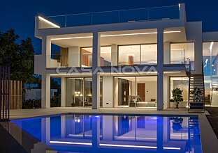 Ref. 2403191 | Modern sea view villa with holiday rental licence