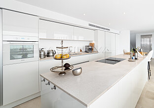 Ref. 2303201 | Modern fitted kitchen with electrical appliances