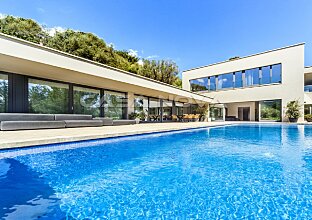 Villa moderna en Mallorca con vista panorámica del paisaje