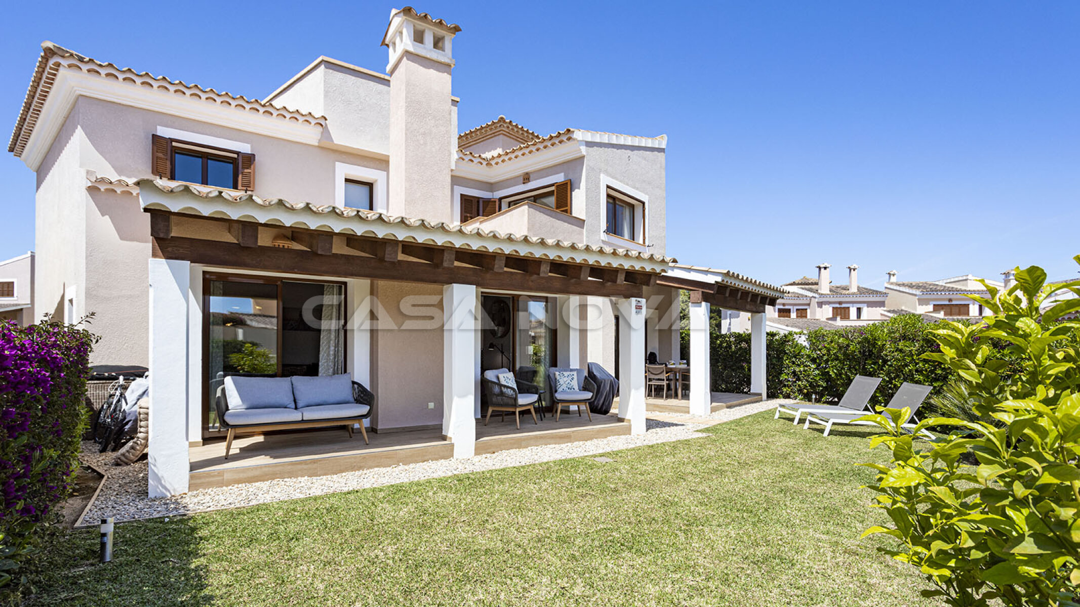 Charming golf villa in an exclusive residential area