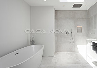 Ref. 2303220 | Chalet de nueva construcción con piscina en zona residencial familiar