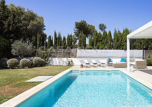 Ref. 2503235 | Fantástica piscina privada en un hermoso jardín