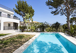 Ref. 2403115 | High quality modernized villa with sea view from the roof terrace