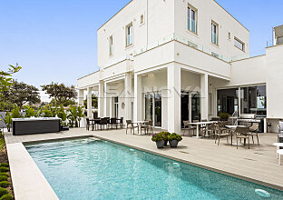 Ref. 2503253 | Imponente villa con piscina en la mejor zona residencial