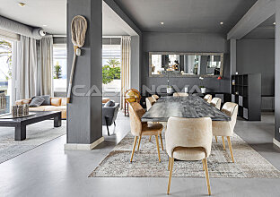 Ref. 2503253 | Salón moderno con acentos elegantes