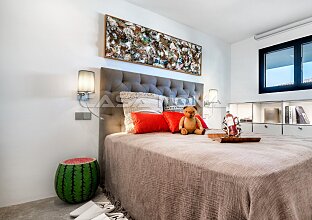 Ref. 1203174 | Zweites Schlafzimmer mit Fenster 