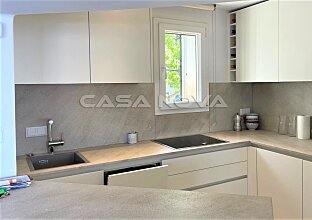 Ref. 1203277 | Light-flooded fitted kitchen with electrical appliances