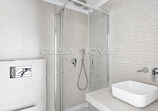 Ref. 2403285 | Modernes Badezimmer mit Glasdusche