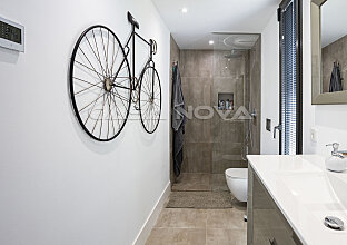 Ref. 2403299 | Geschmackvoll gestaltetes Badezimmer