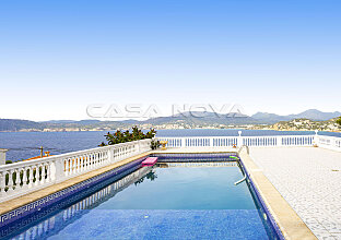 Ref. 2403309 | Traditional sea view villa to modernize 