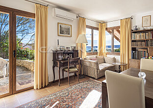 Ref. 2403323 | Mediterranean sea view villa with great potential