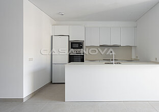 Ref. 2303325 | Hochmoderne Einbauküche mit Elektrogeräten