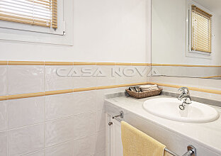 Ref. 2303340 | Otro cuarto de baño con toques mediterráneos