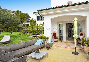 Ref. 2303391 | Entrada a la casa desde el jardín de la piscina