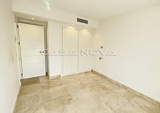 Ref. 1303396 | Moderno ático con magníficas vistas a poca distancia de la playa