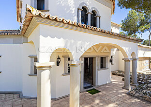 Ref. 2403414 | Villa mediterránea con precioso jardín y piscina