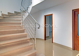 Ref. 247419 | Grosszügige Villa mit elegantem Design mit Meerblick 