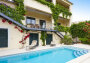 Fantástica casa con maravillosa piscina y hermoso jardín