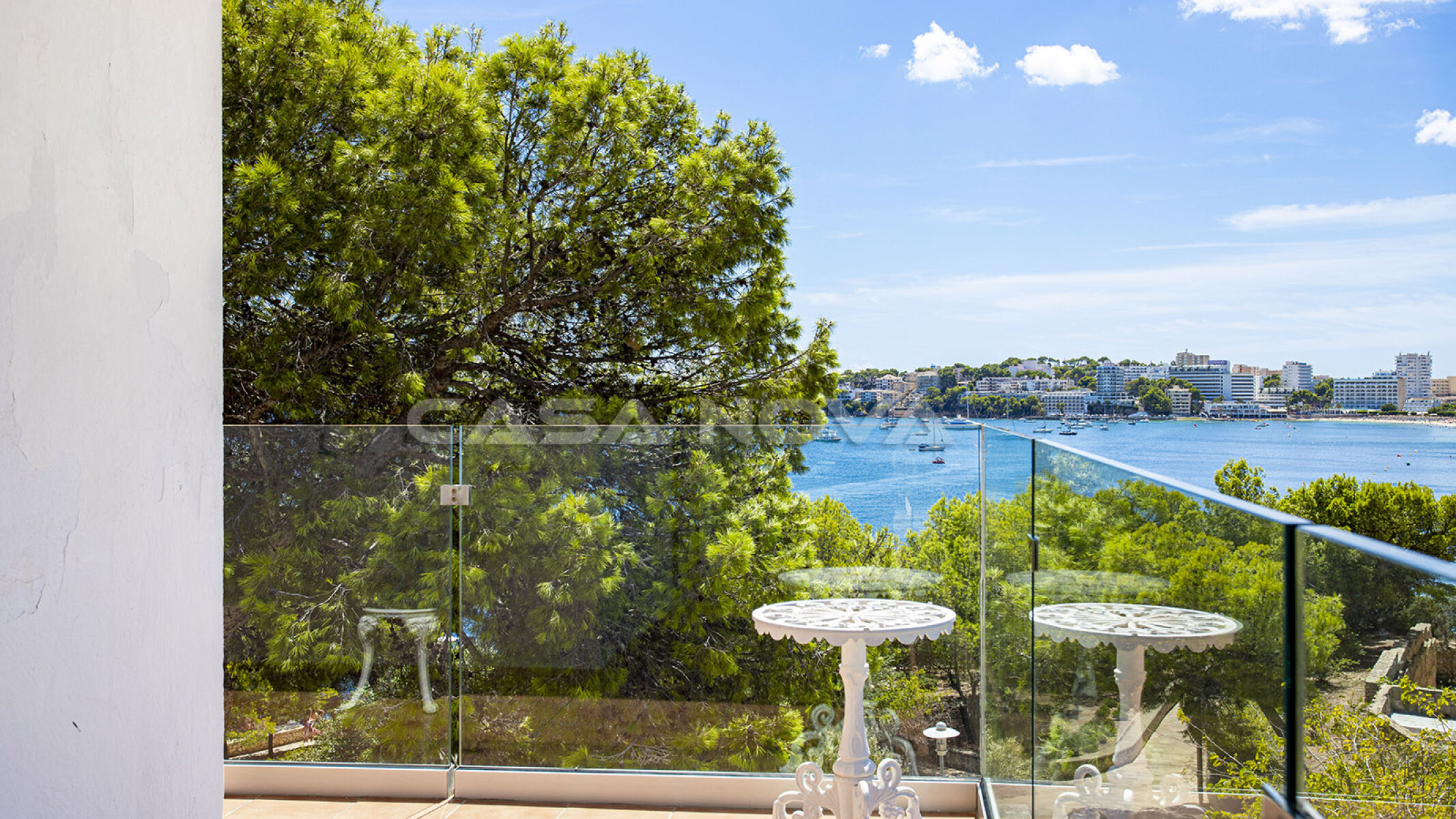 Mallorcaimmobilien: Charmantes Apartment in 1. Meereslinie