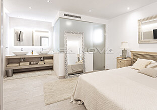 Ref. 2403503 | Elegante dormitorio con baño en suite