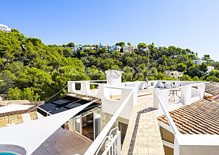 Ref. 2403500 | Encantadora villa con maravillosas vistas al mar