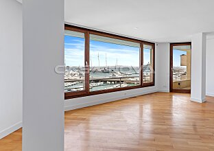 Ref. 1403507 | Modernised sea view penthouse directly at the marina