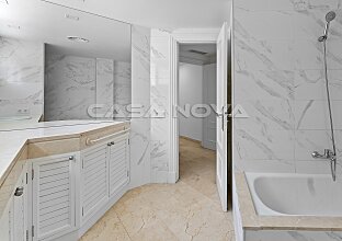 Ref. 1403507 | Modernised sea view penthouse directly at the marina