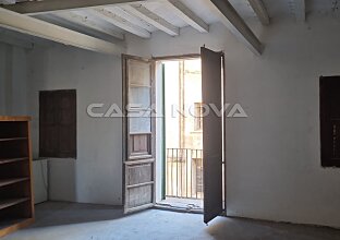 Ref. 2003514 | Renovation project with licence:Apartment house 