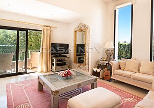 Ref. 2403515 | Charming luxury villa within walking distance of the marina