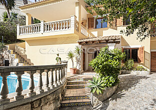 Ref. 2403535 | Charming villa with private pool and large garden