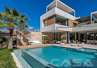 Sensational luxury villa in exclusive residential area