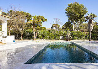 Ref. 2511489 | Mediterrane Villa mit Pool in bester Südlage