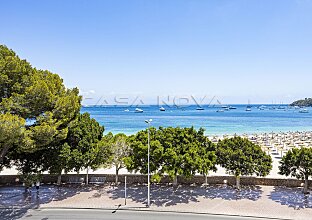 Ref. 1303614 | EXKLUSIVE: Top modern flat in 1st sea line